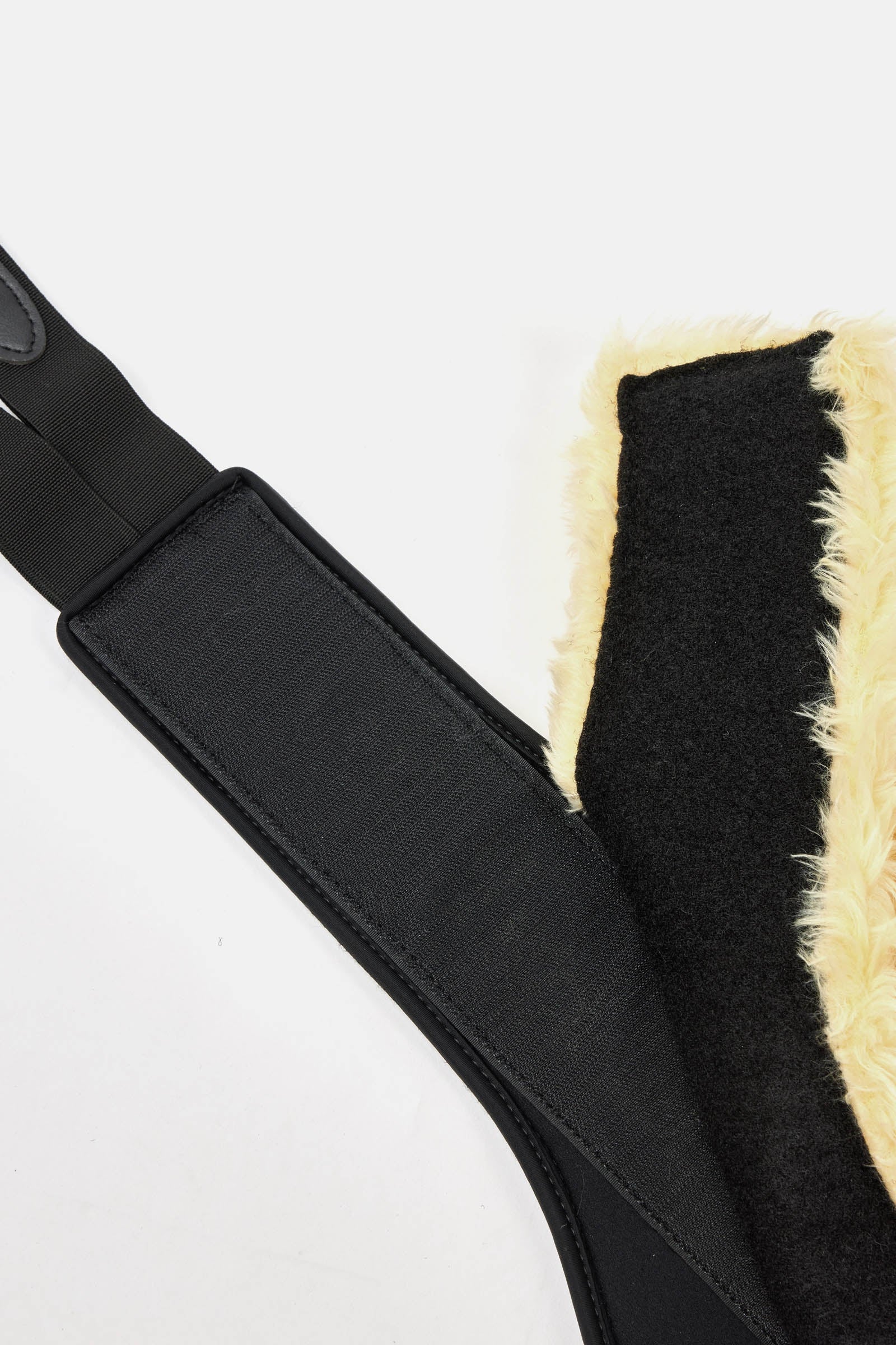 Horze Atlanta Stud Guard Girth with pile lining Saddles, Girths & Stirrups
