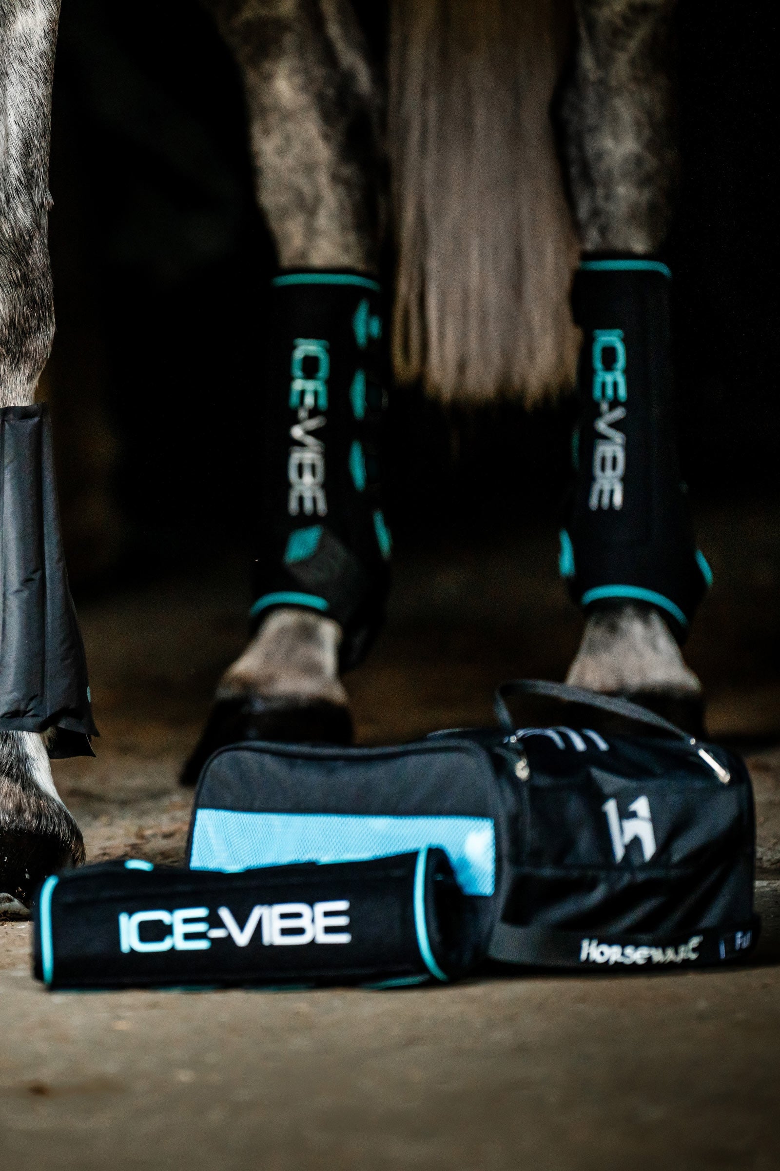 Horseware Ice-Vibe kylgamascher med vibration (par) Leg Protection & Hoof Protection for Horses