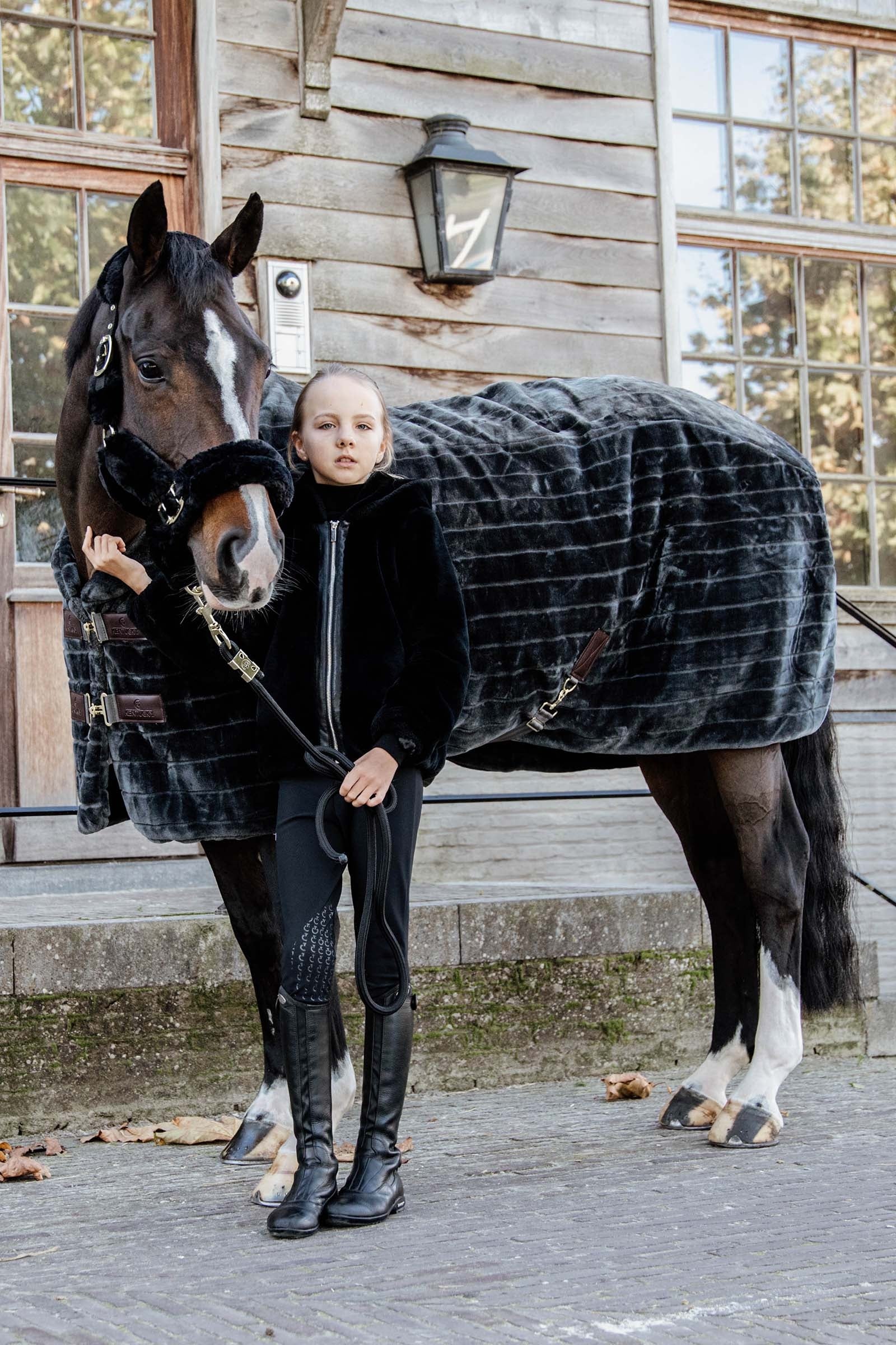 Kentucky Horsewear Shipping Halter With Sheepskin Halters & Leads