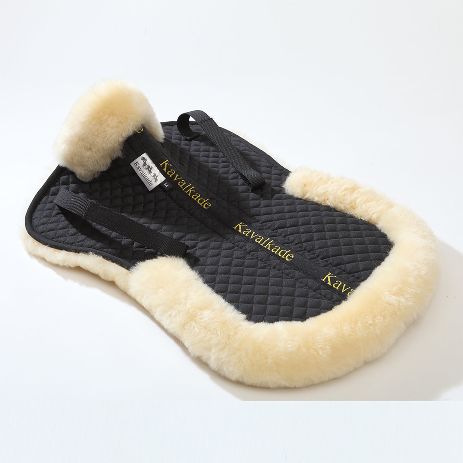 Kavalkade sadelunderlägg med ull Schabrak