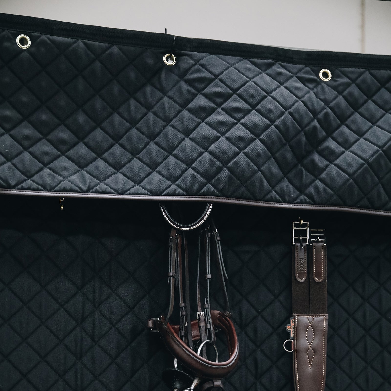 Kentucky Horsewear Stable Curtain Stable Equipment