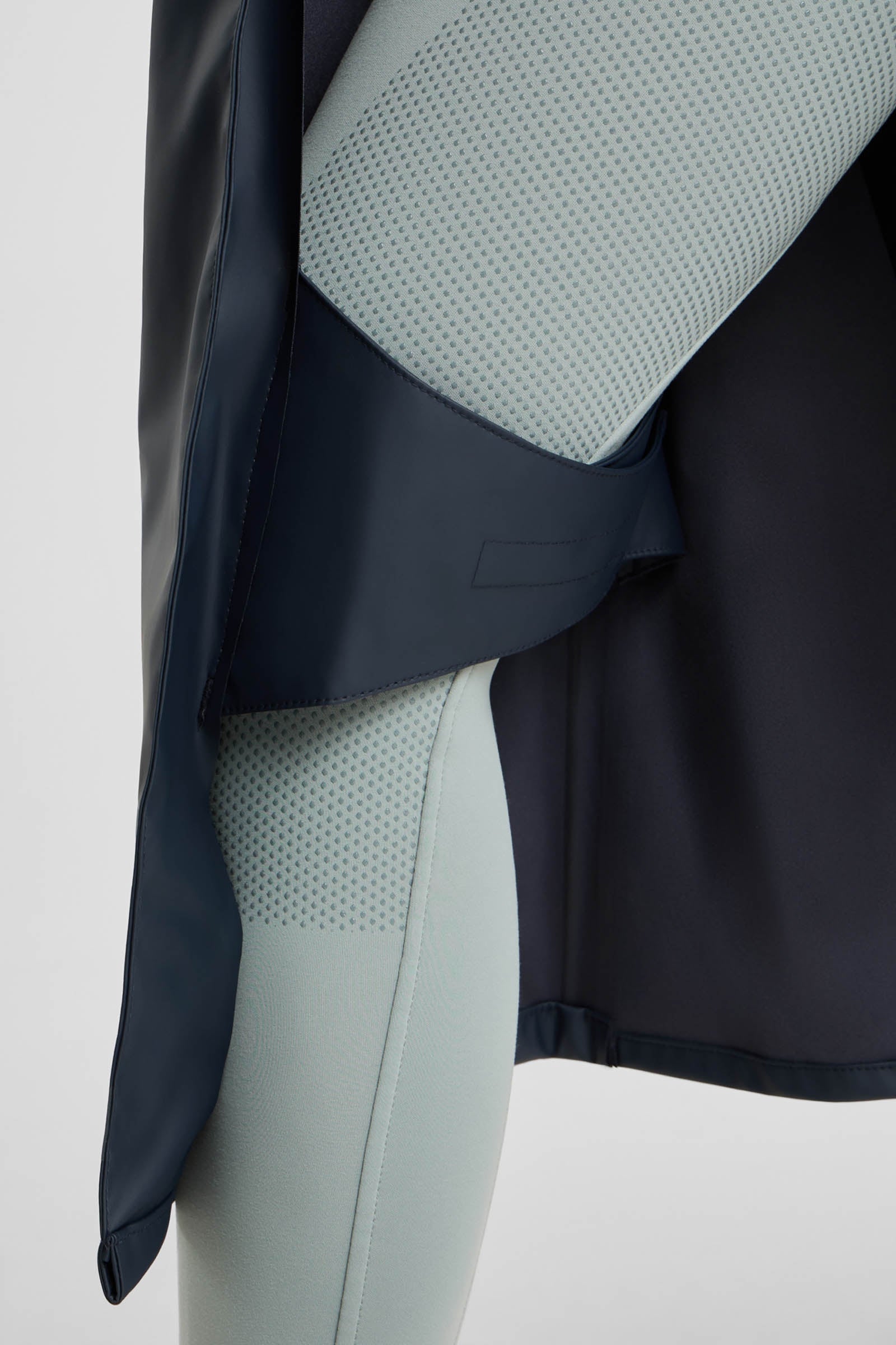 Horze Hazel Women's Long Raincoat with Slits Women’s Riding Clothing
