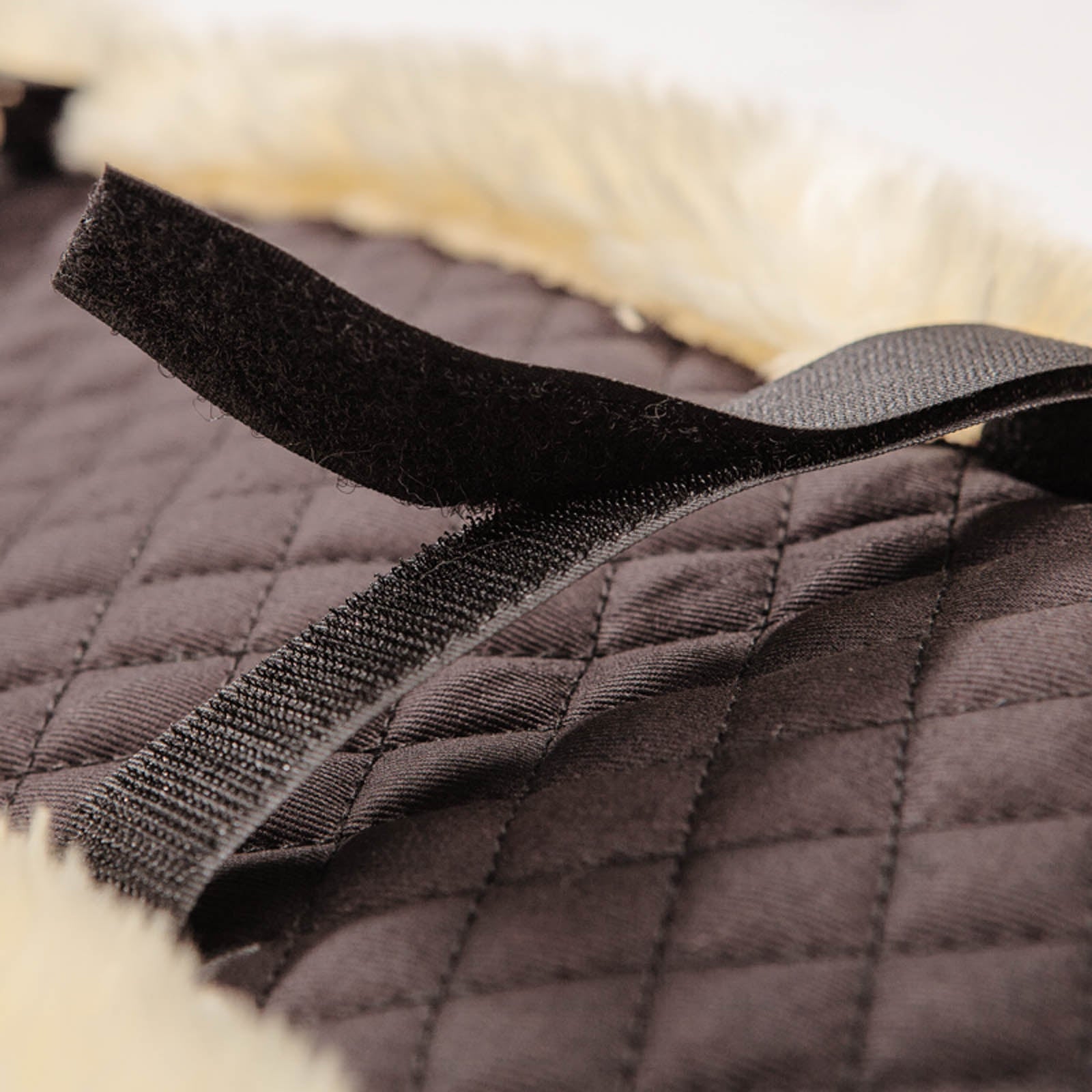 Kavalkade FauxFur Girth Cover Saddles, Girths & Stirrups