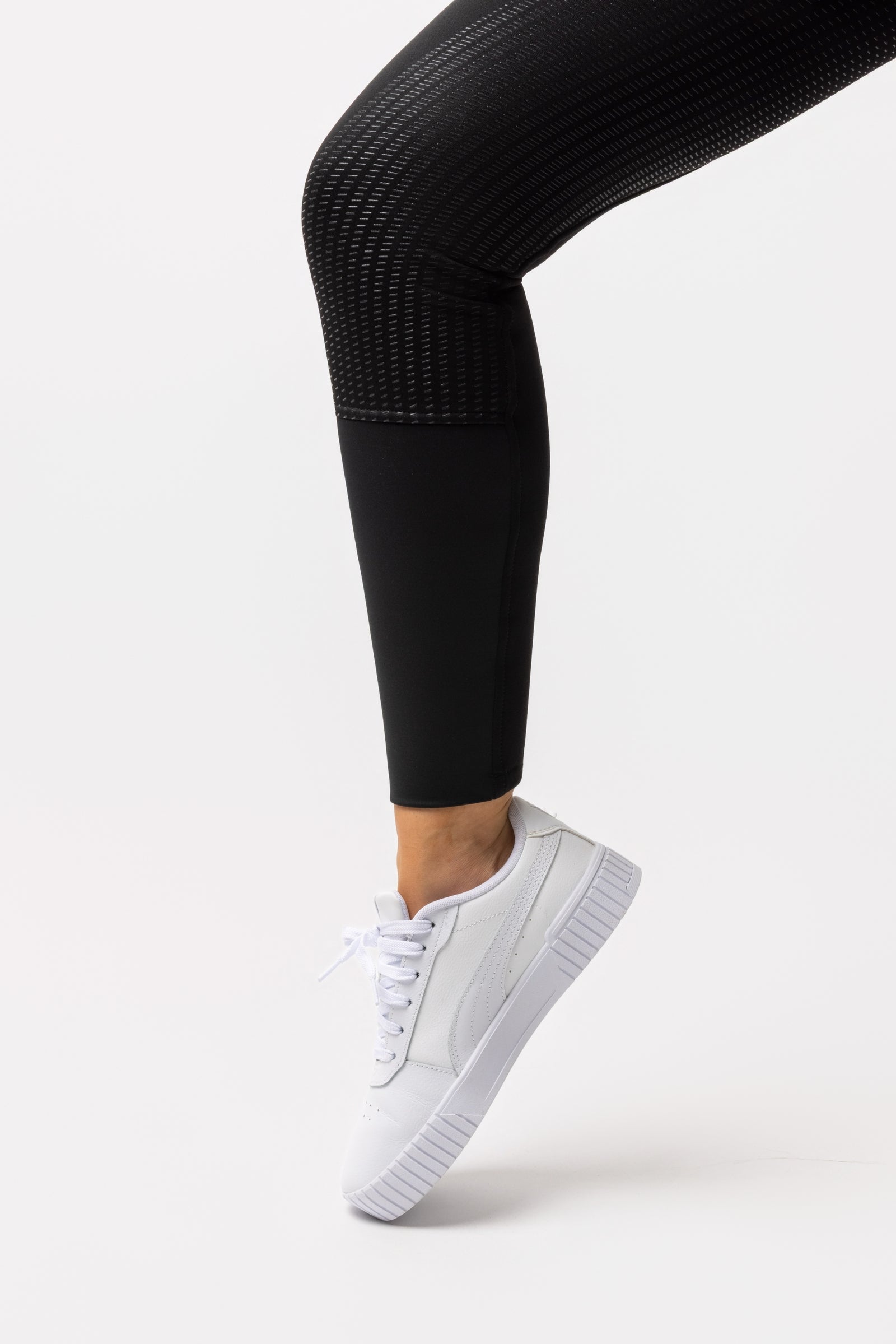 Horze Mira Fullgrip Thermobreeches Womens Breeches