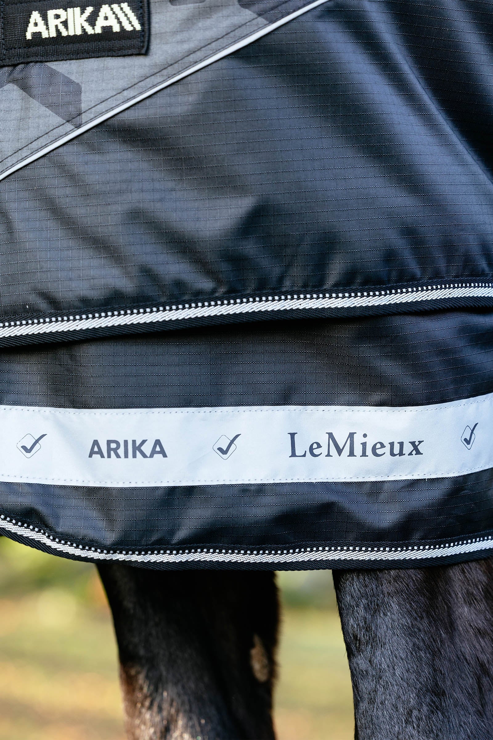 LeMieux Arika Reflective Turnout Rug With Detachable Neck, 0 g Horse Rugs