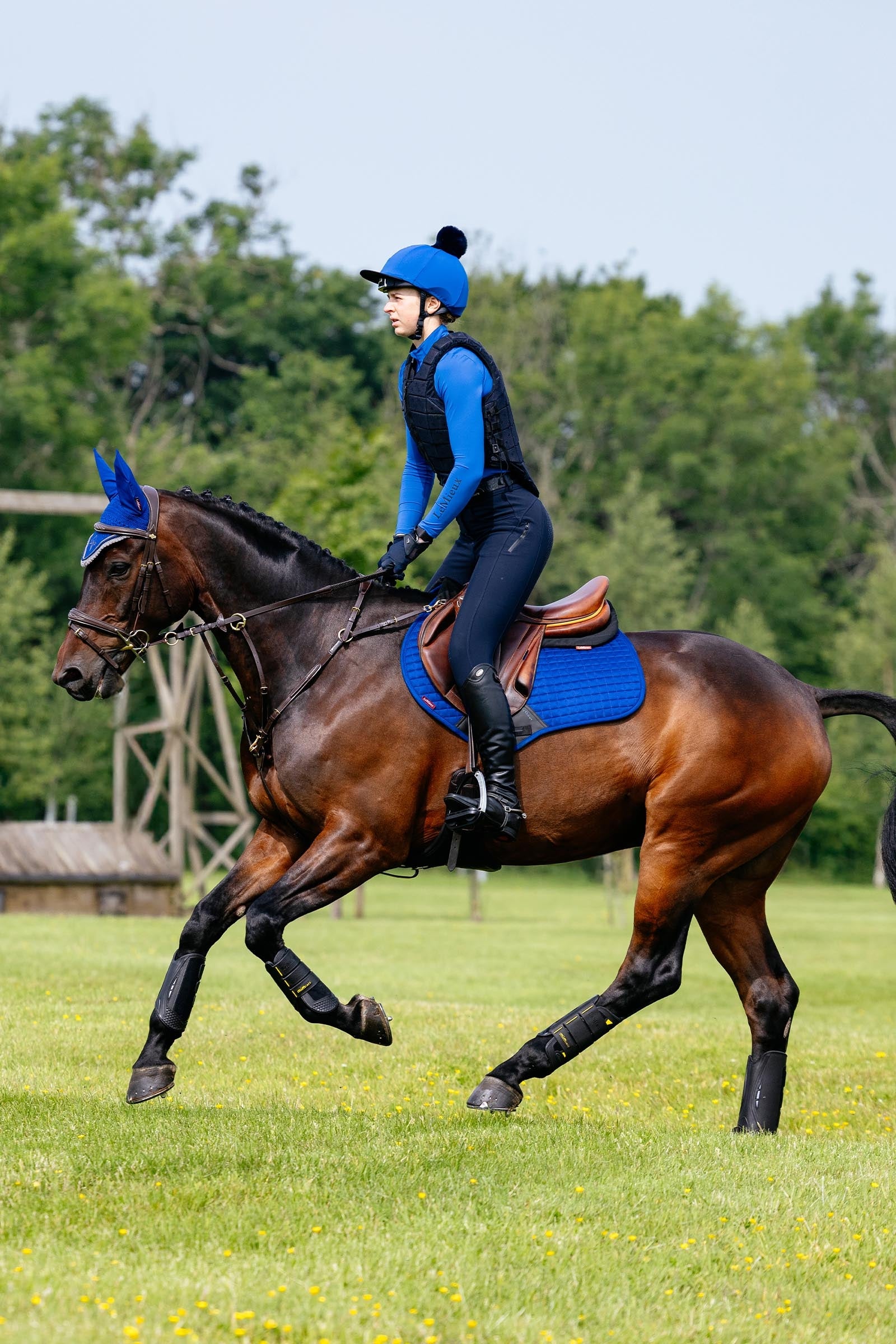 LeMieux Lemieux Suede Close Contact Square Saddle Pad Saddle Pads
