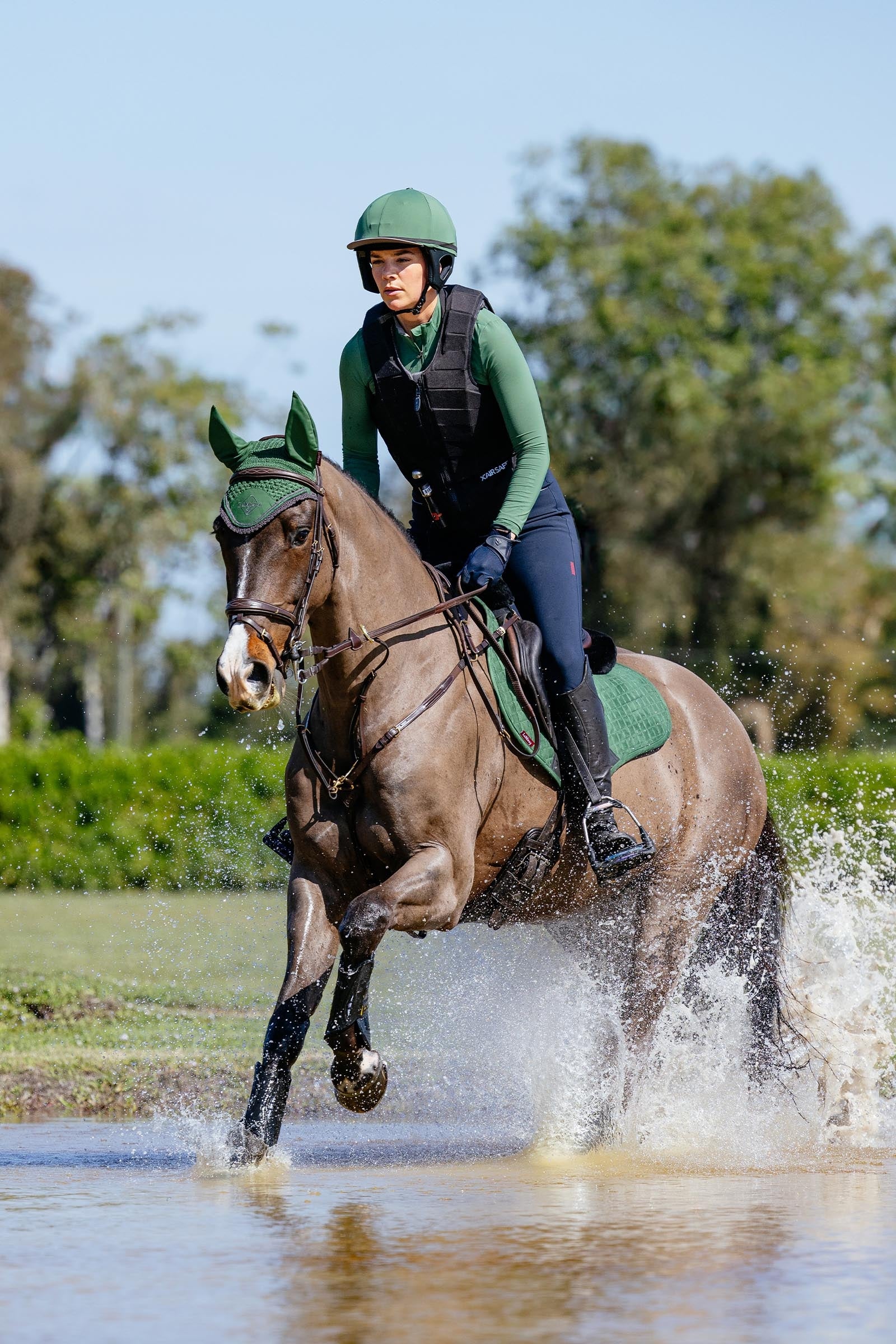 LeMieux Lemieux Suede Close Contact Square Saddle Pad Saddle Pads