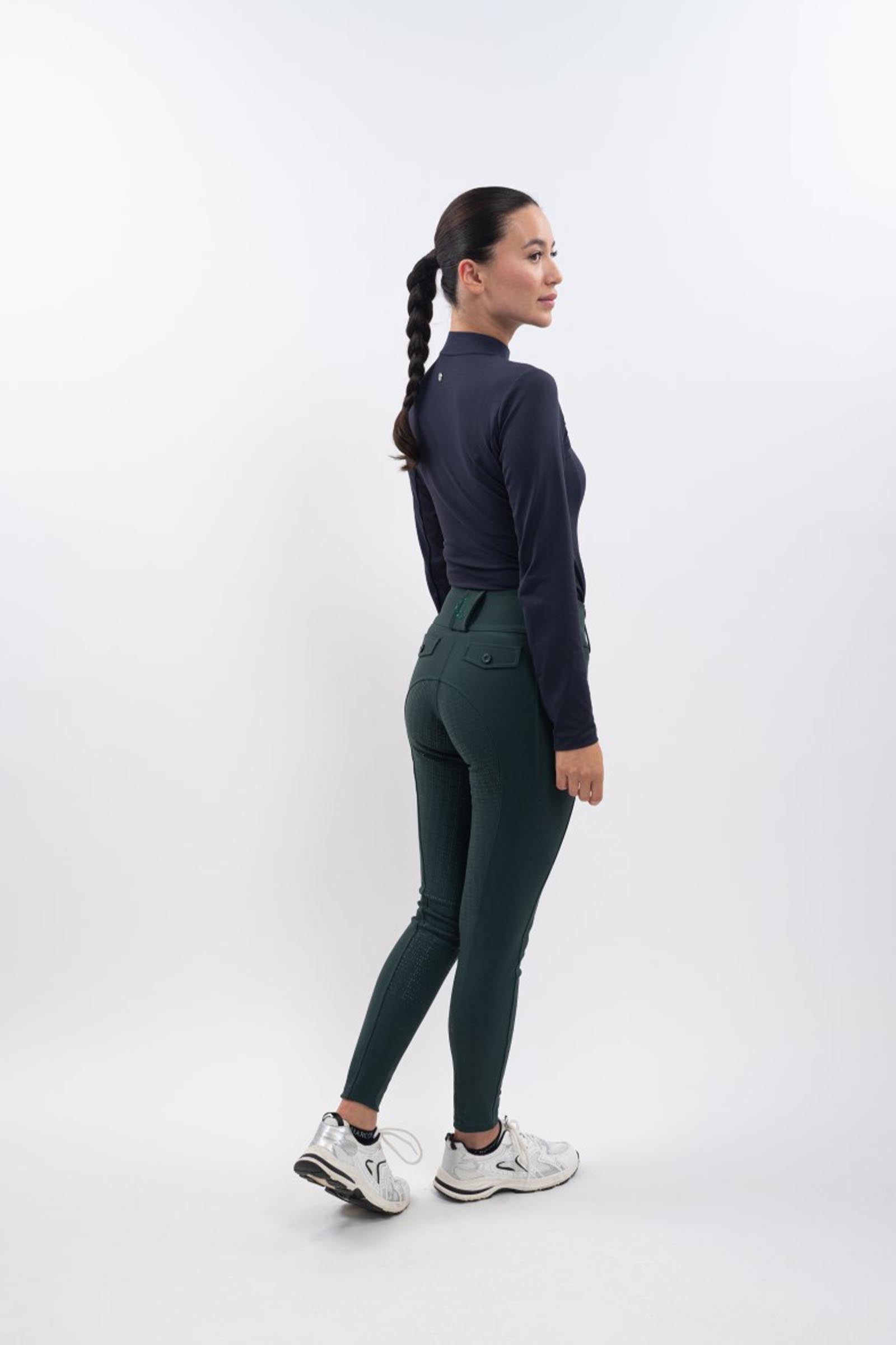 Model shot 4