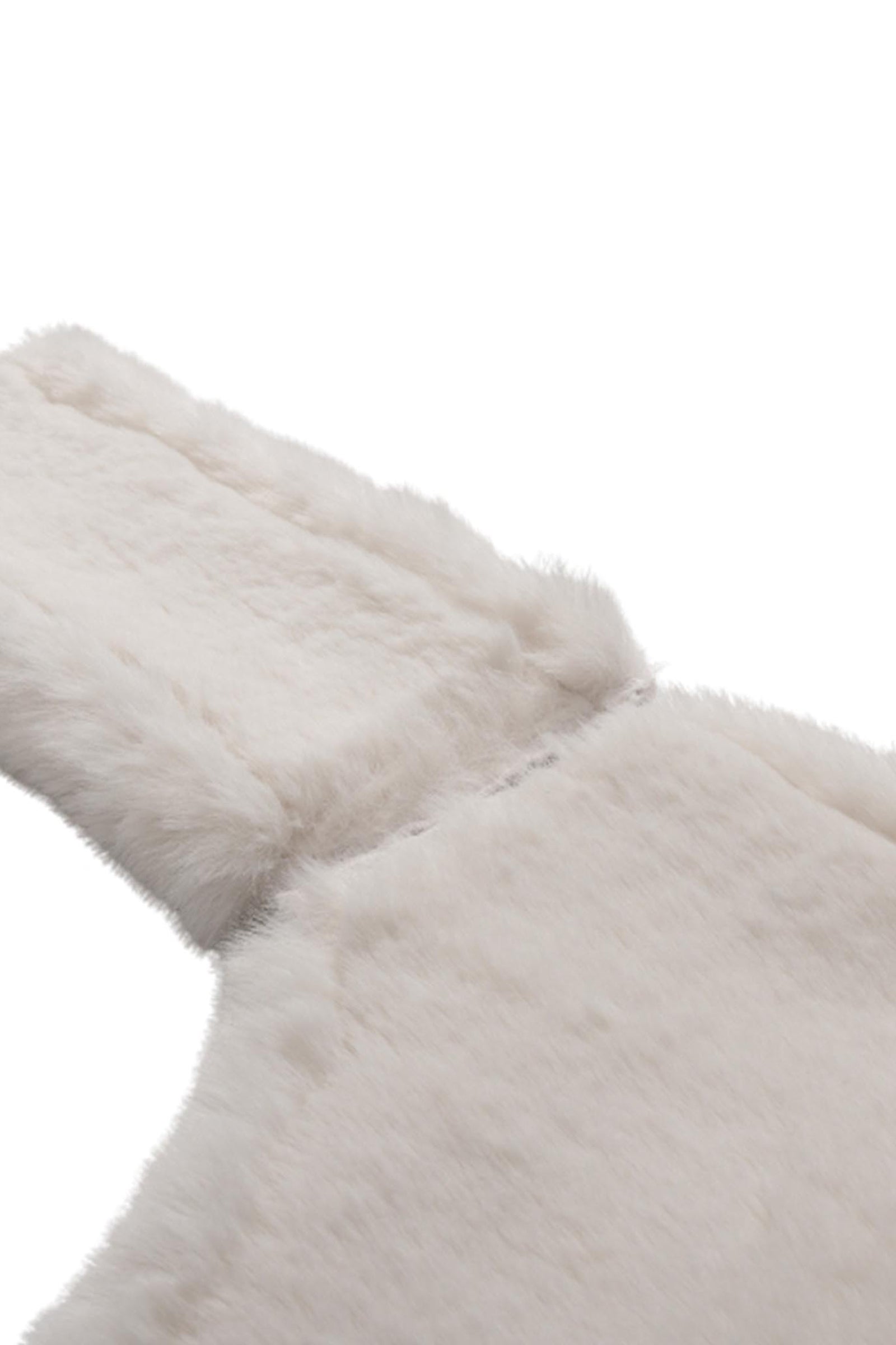 Kavalkade Gustav Studguard Cover, Faux Fur Saddles, Girths & Stirrups
