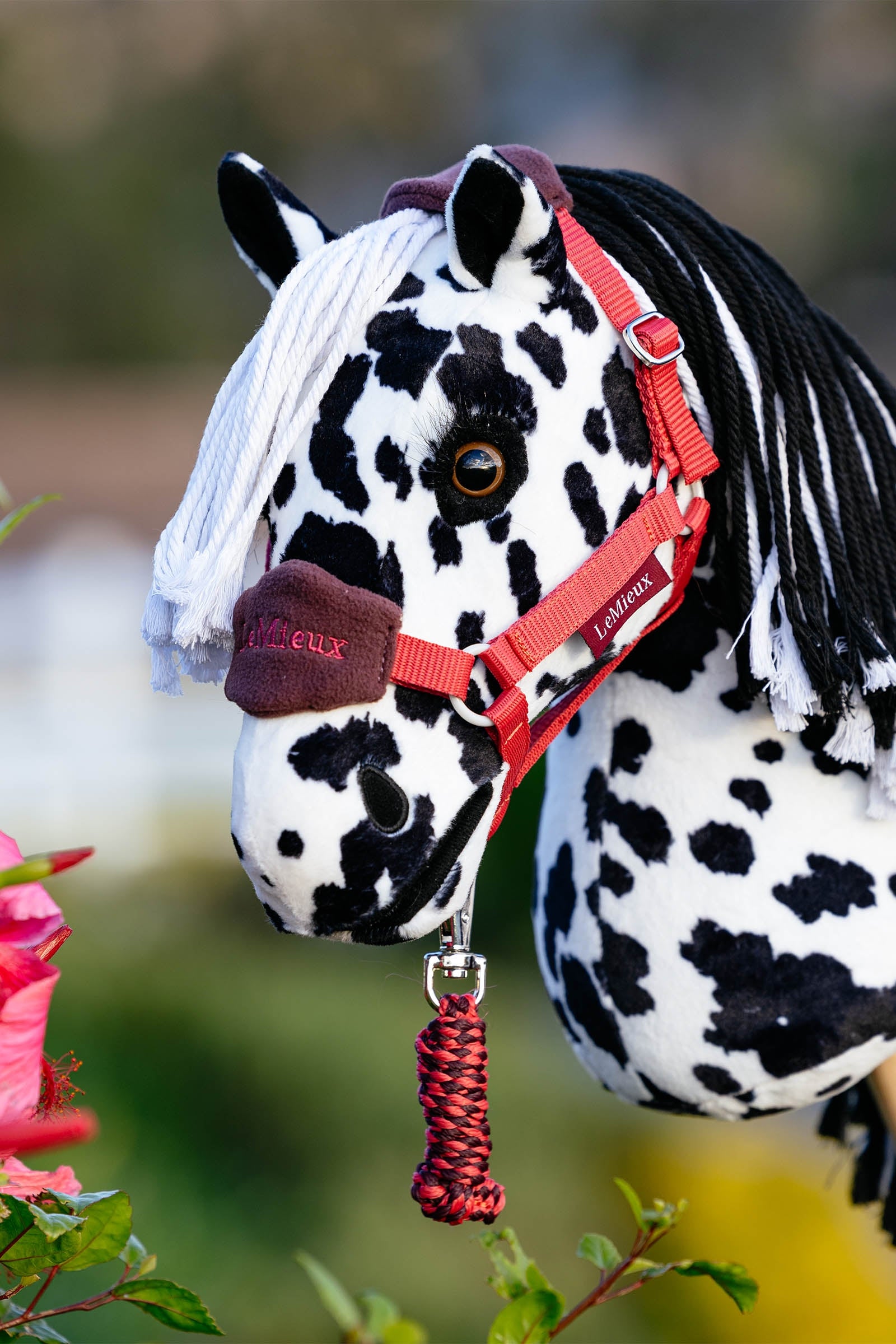 LeMieux Hobby Horse Vogue Headcollar & Leadrope Toys