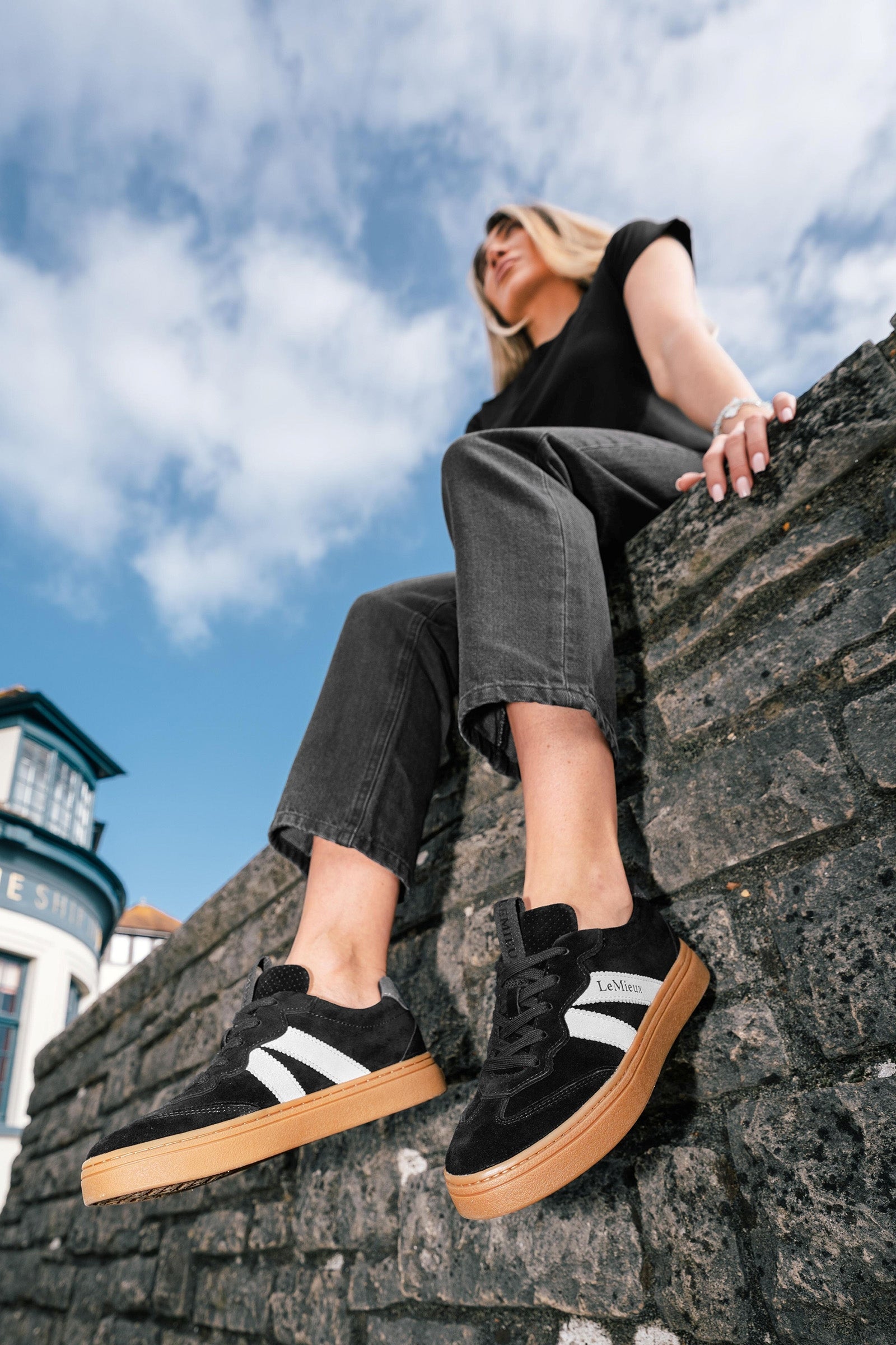 Lifestyle shot 1