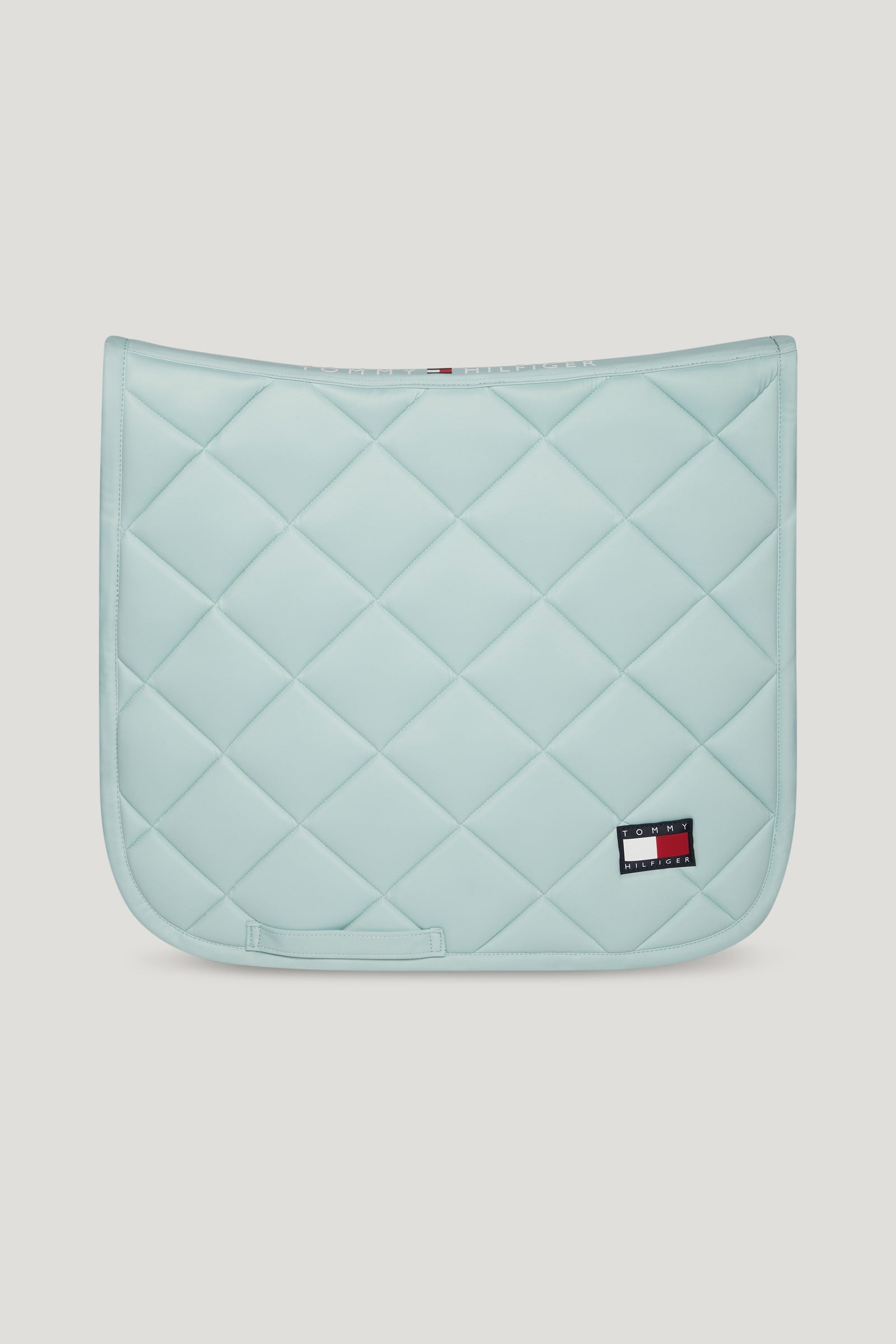 Pack shot 2