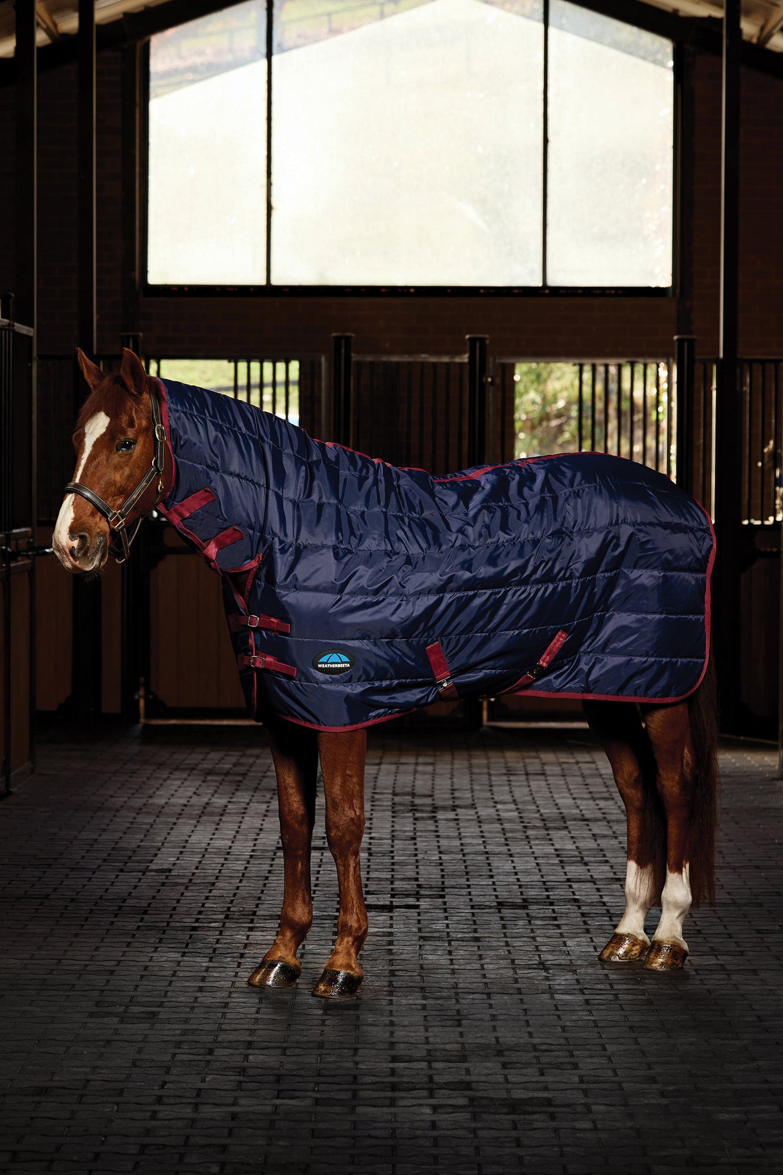 Weatherbeeta ComFiTec 210D Channel Quilt Stable Rug Combo Neck 220G Hästtäcken
