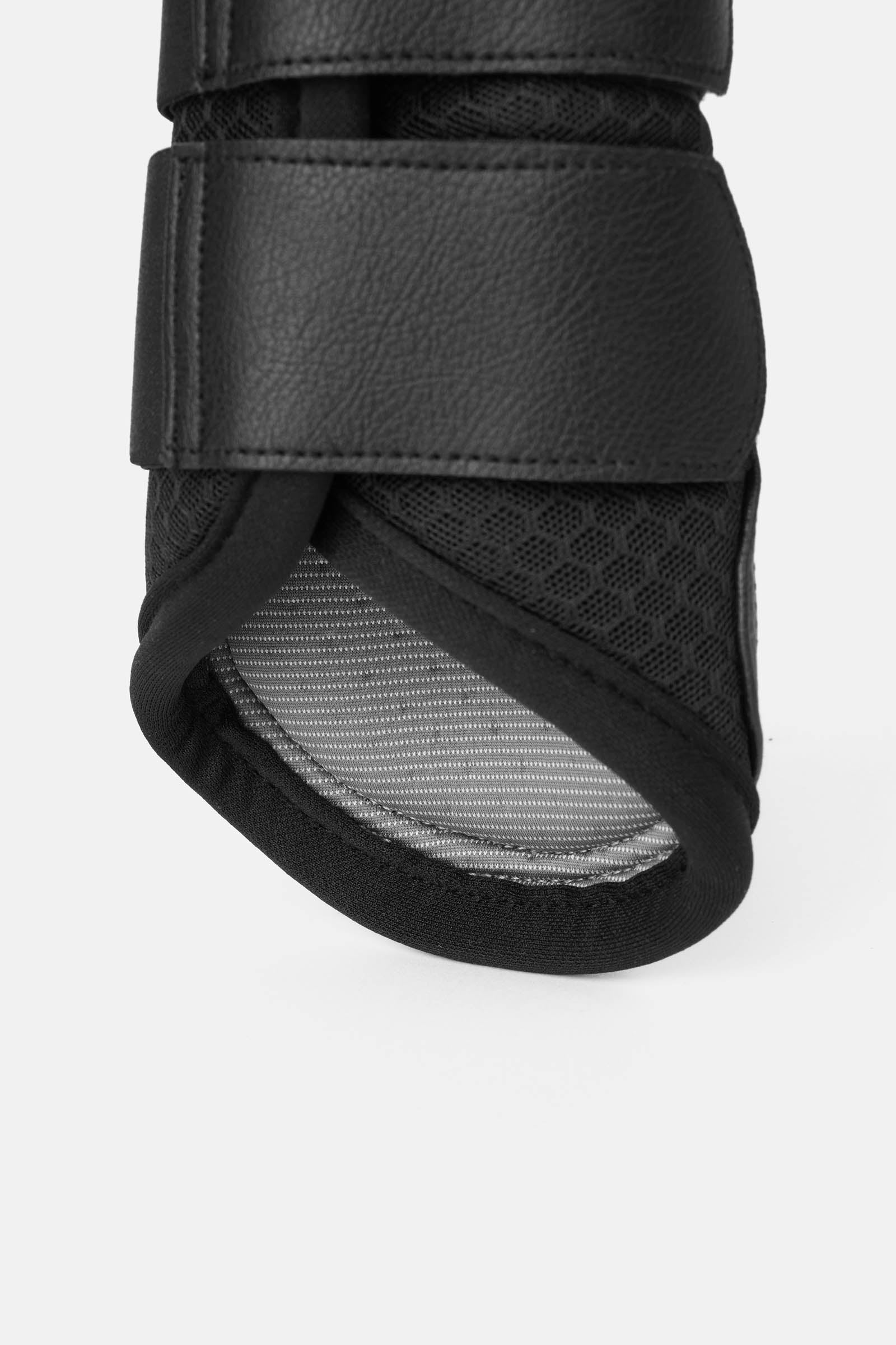 Horze Classic Mesh Brushing Boots Leg Protection & Hoof Protection for Horses