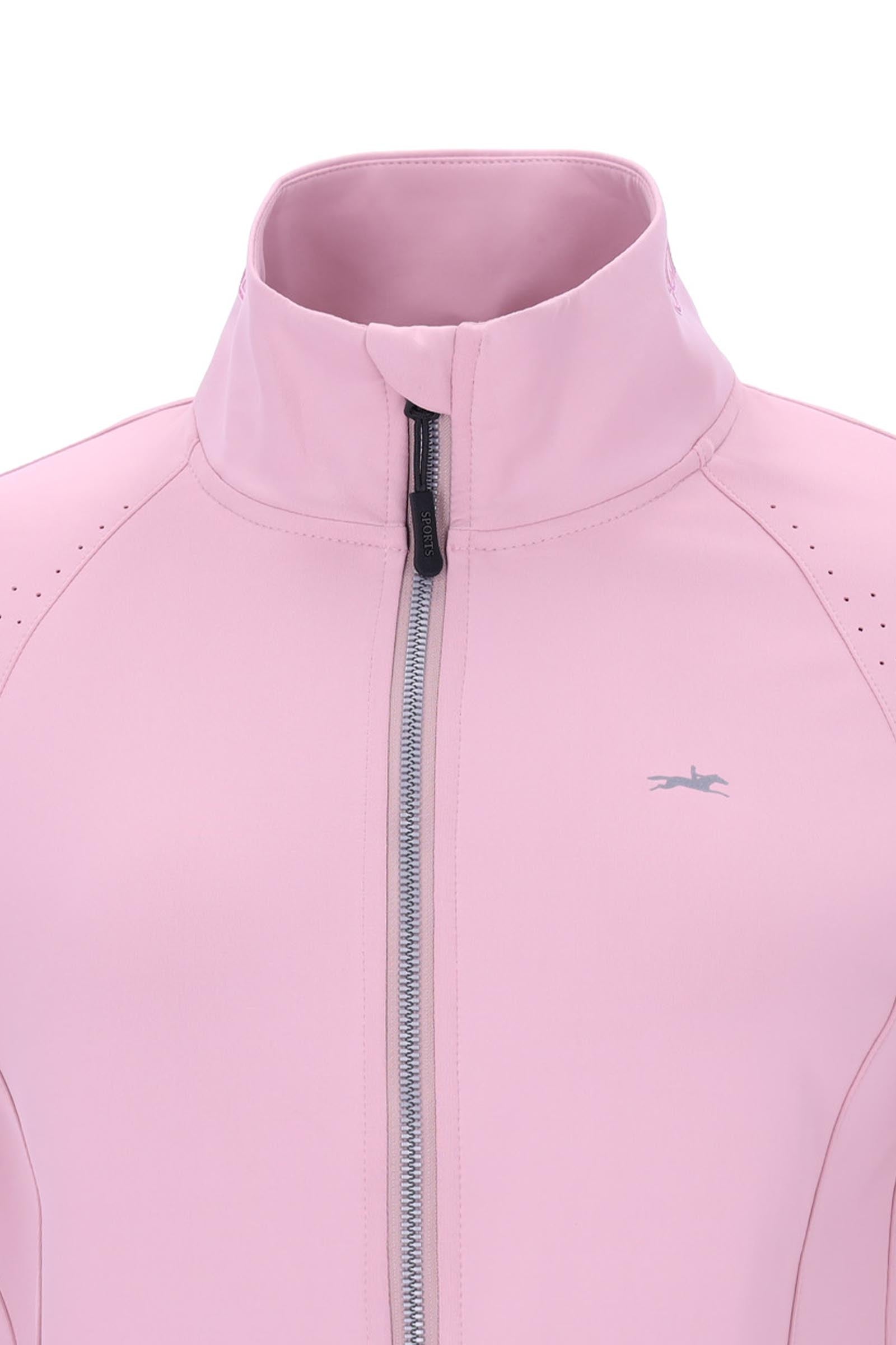 Pack shot 2