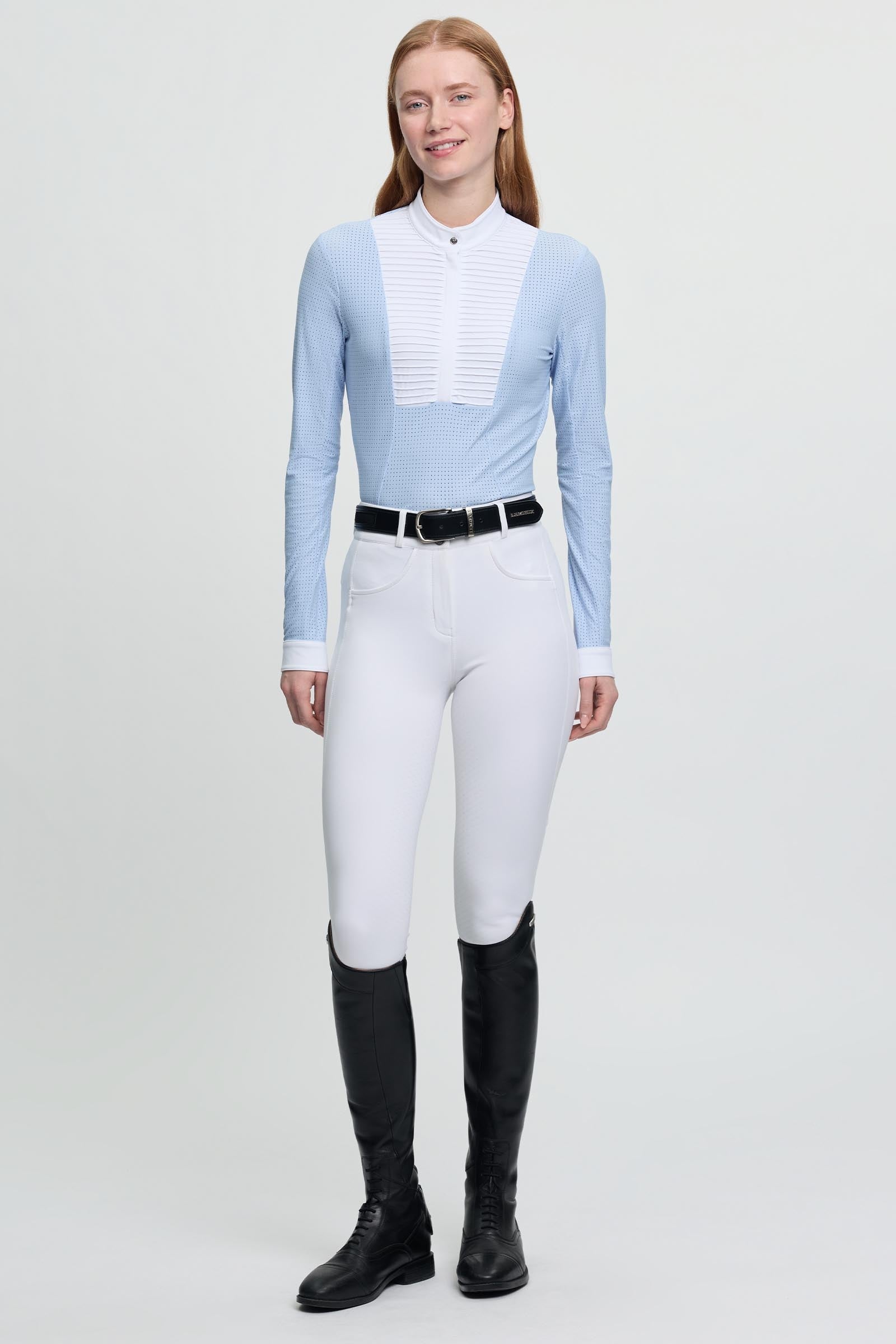 Model shot 3