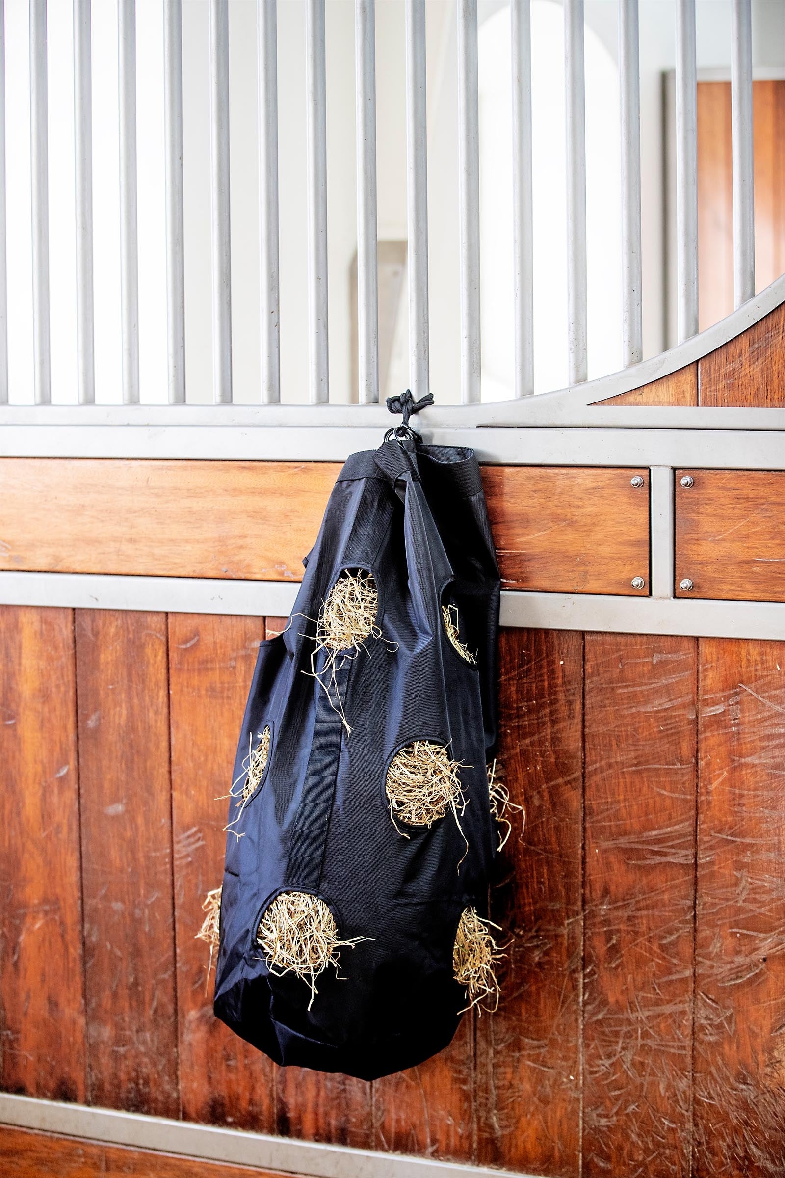 Catago CATAGO Round Hay Bag Horse Feeders & Waterers