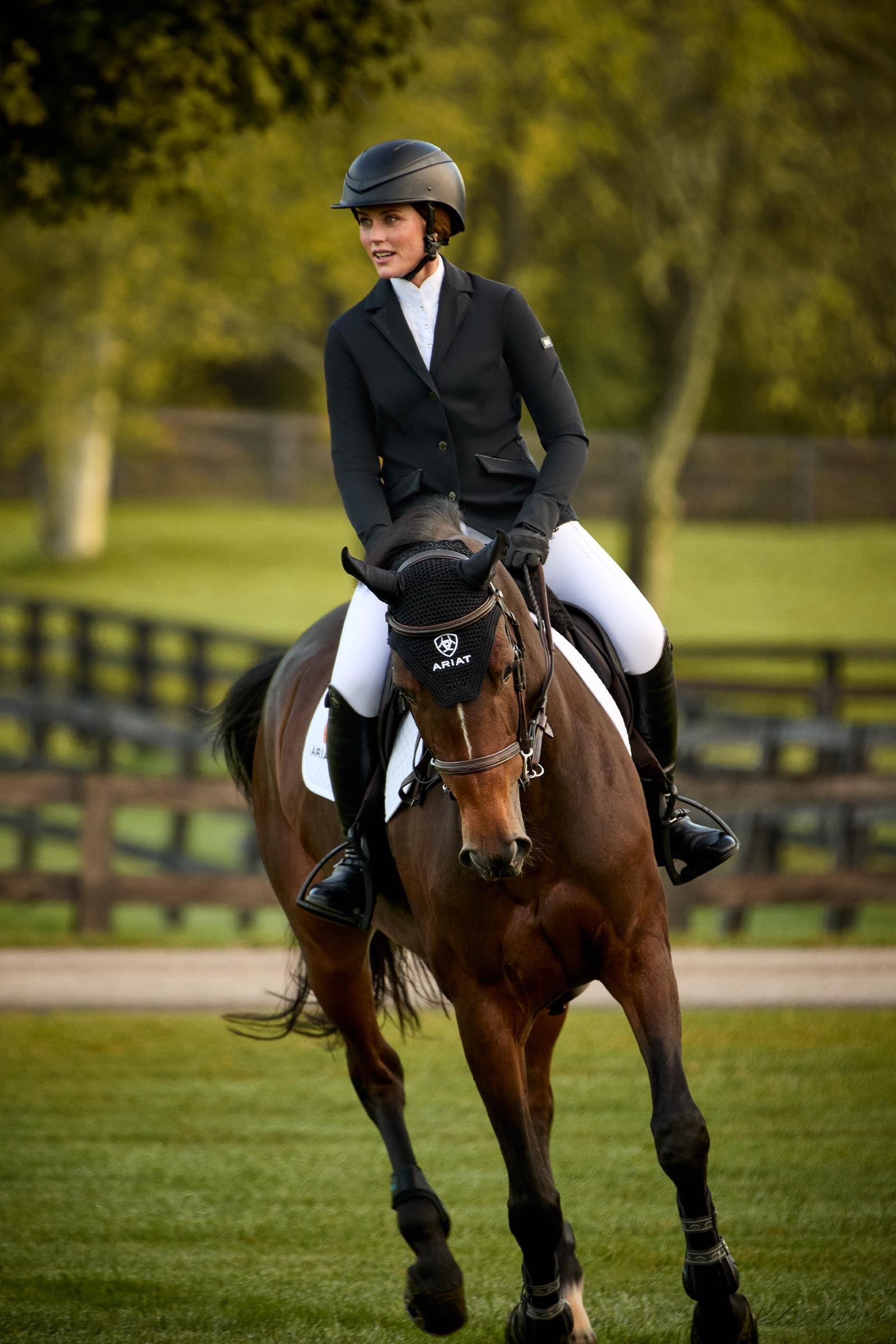 Ariat Meridian X Women's Show Jacket Women’s Riding Clothing