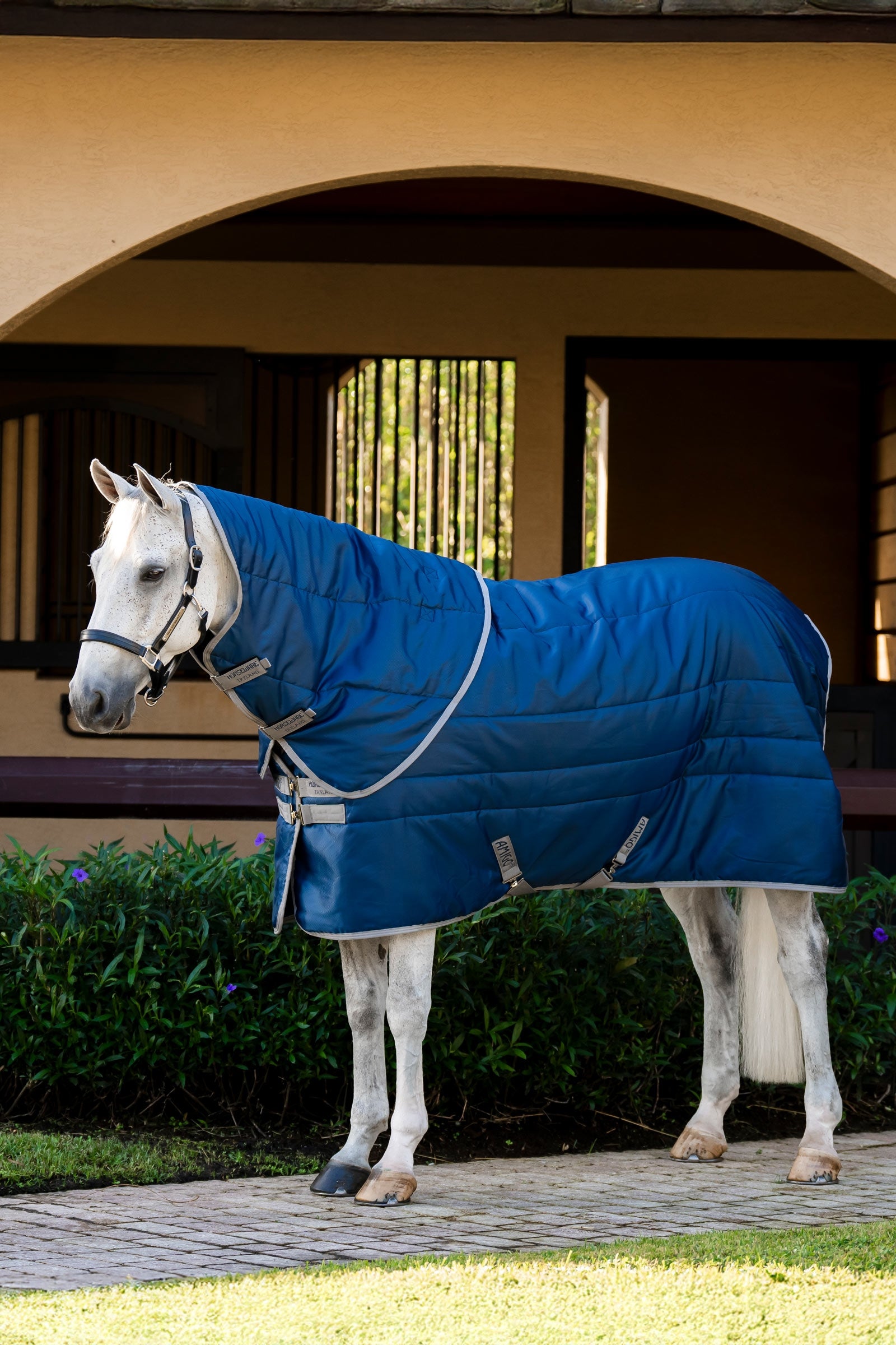 Horseware Amigo Ripstop Insulator Plus stalltäcke, 350 g Hästtäcken